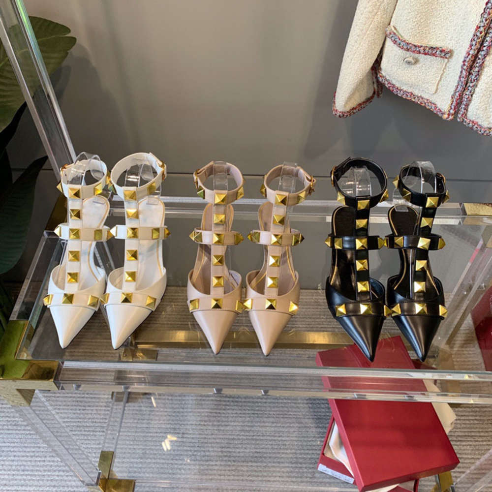 2021 original design new leather pointed rivet flat casual casual all-match one buckle sandals for women, Flat bottom half trailer (black) 
2021 original design new leather pointed rivet flat casual casual all-match one buckle sandals for women, Flat bottom half trailer (black)