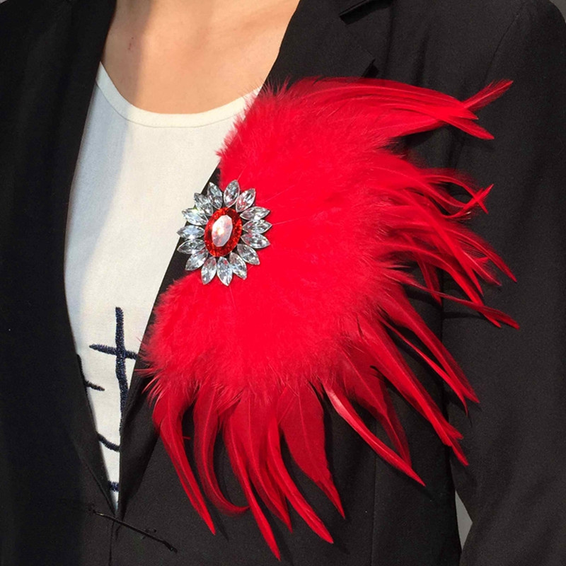 Halloween Gift Pin For Man Women Suit Banquet Brooch Red Feather Crystal Corsage Jewelry Luxury Wedding Accessories
Halloween Gift Pin For Man Women Suit Banquet Brooch Red Feather Crystal Corsage Jewelry Luxury Wedding Accessories