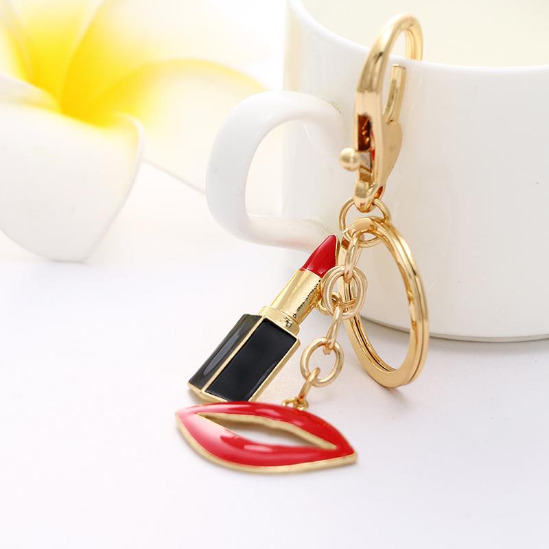 Keychains GYWYN Golden Rhinestone Charm Red Lipstick Key Chain Car Ladies Bag Small Gifts
Keychains GYWYN Golden Rhinestone Charm Red Lipstick Key Chain Car Ladies Bag Small Gifts
