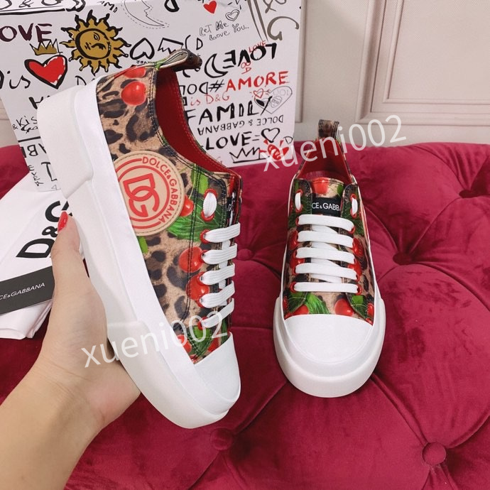 DG Top Quality boots Men Women Casual Shoes Bee Snake Tiger Leather Embroidery Classic Trainers Python Embroidered Lover Sneakers 35-41, 02
DG Top Quality boots Men Women Casual Shoes Bee Snake Tiger Leather Embroidery Classic Trainers Python Embroidered Lover Sneakers 35-41, 02