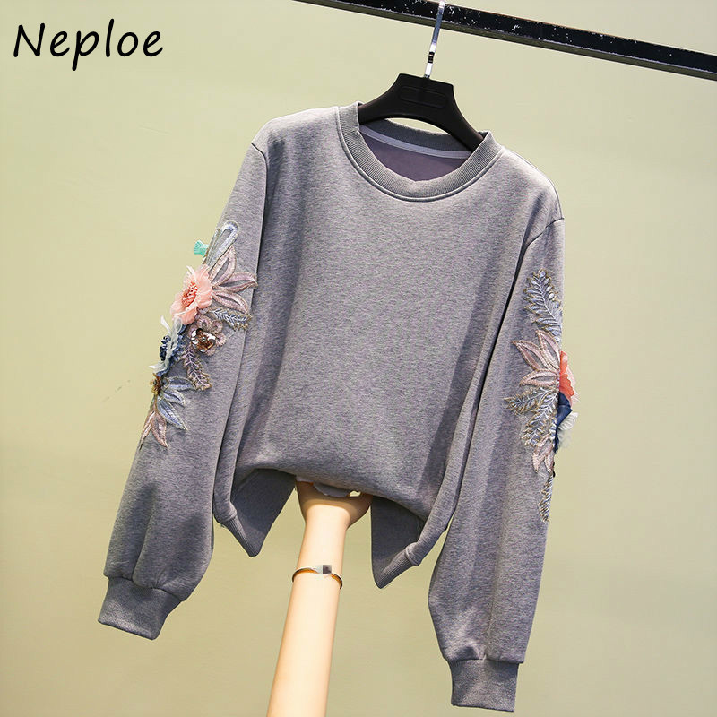 Neploe Exquisite Flower Embroidery Patchwork Hoody New Autumn Long Sleeve Hoodies Women New O-neck Loose Fashion Pulloves 201212
