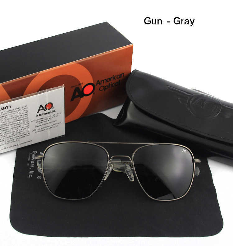 Pilot AO aviation sunglasses American Optical polarized Polaroid lenses are suitable for beach driving and fishing with packaging
Pilot AO aviation sunglasses American Optical polarized Polaroid lenses are suitable for beach driving and fishing with packaging