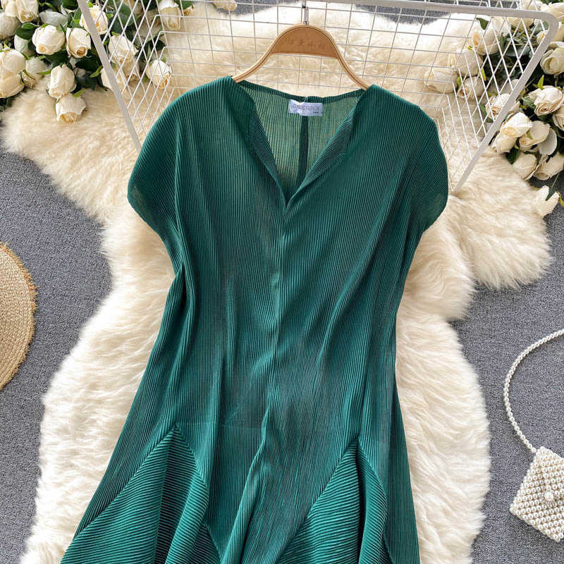 DEAT Women Pleated Dress V-Neck Short Sleeve Arrivals Lady Temperament Fashion Spring Summer 11D1542 210709