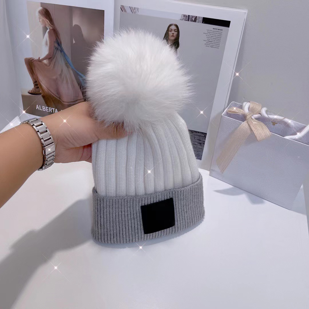 Luxury Designer Bucket Hats men women knitted hat winter cold proof head fluff ball beautiful and warm, versatile clothing, multi-color options goods, Beige
Luxury Designer Bucket Hats men women knitted hat winter cold proof head fluff ball beautiful and warm, versatile clothing, multi-color options goods, Beige