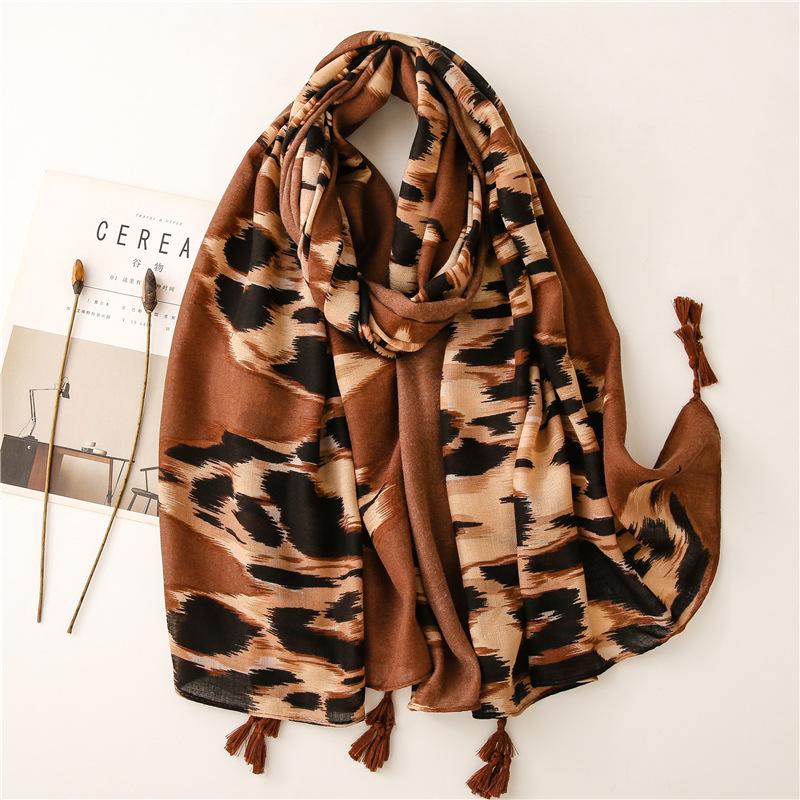 Scarves 10pcs/lot Viscose Zebra Stripe Scarf Tassel Foulard Large Size Hijab Scarfs Summer Spring Women Shawl Wrap Wholesale
Scarves 10pcs/lot Viscose Zebra Stripe Scarf Tassel Foulard Large Size Hijab Scarfs Summer Spring Women Shawl Wrap Wholesale