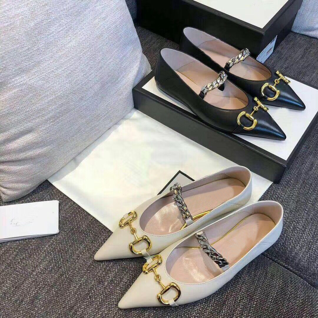 fashion women Flat Pointed Dress shoes 100% Authentic cowhide Metal chain Lady leather letter casual shoe Mules Princetown Trample, Extra surprises
fashion women Flat Pointed Dress shoes 100% Authentic cowhide Metal chain Lady leather letter casual shoe Mules Princetown Trample, Extra surprises