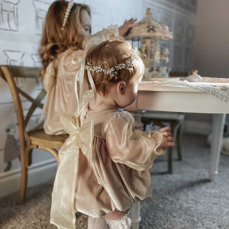 Baby Girl Smocked Romper Infant Smock Handmade Jumpsuit Toddler Girls Vintage Velvet Rompers Children Spanish Boutique Clothes 210615