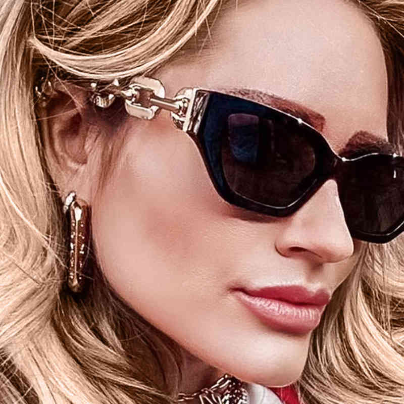 2021 Trend Modern Women's Cat Eye Sunglasses Brand Designer Chain Element Decorative Men High Quality Brown Pink Sun Glasses, Silver
2021 Trend Modern Women's Cat Eye Sunglasses Brand Designer Chain Element Decorative Men High Quality Brown Pink Sun Glasses, Silver