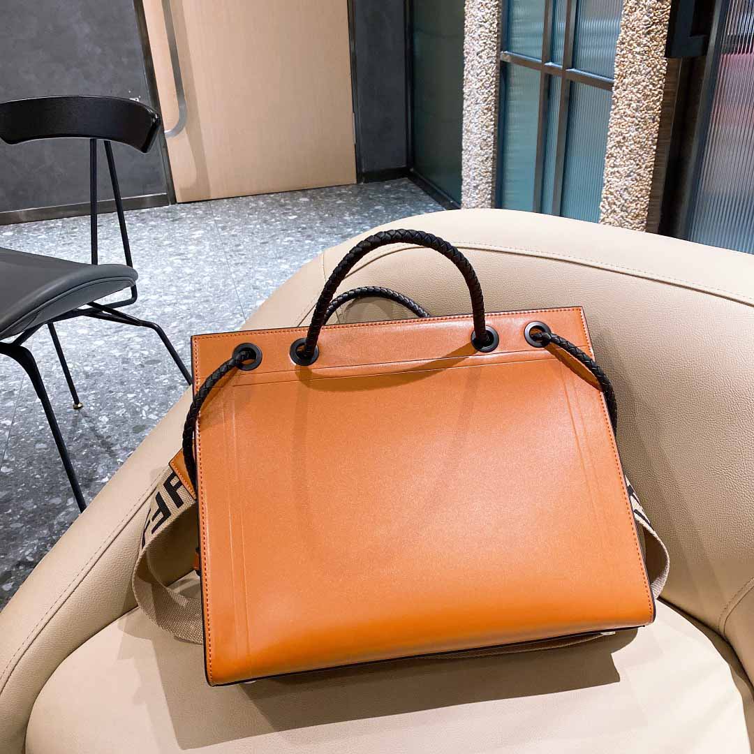 Pink sugao luxurys designers bags handbag genuine leather crossbody bag two size shoudler bag women purse Phome large purse 2021 new styles
Pink sugao luxurys designers bags handbag genuine leather crossbody bag two size shoudler bag women purse Phome large purse 2021 new styles