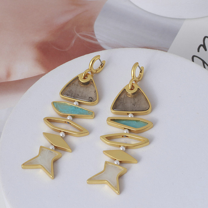 Top Quality Dangle & Chandelier Real 18K Gold Plated Shell Brand Hook Fish Earring Letter earrings
Top Quality Dangle & Chandelier Real 18K Gold Plated Shell Brand Hook Fish Earring Letter earrings