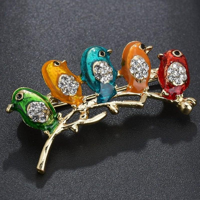 Personality Sexy Fashion Jewelry Colorful Enamel 5 Birds Inlaid Zircon Brooch For Women Feature Namour Charm Gift All Seasons
Personality Sexy Fashion Jewelry Colorful Enamel 5 Birds Inlaid Zircon Brooch For Women Feature Namour Charm Gift All Seasons