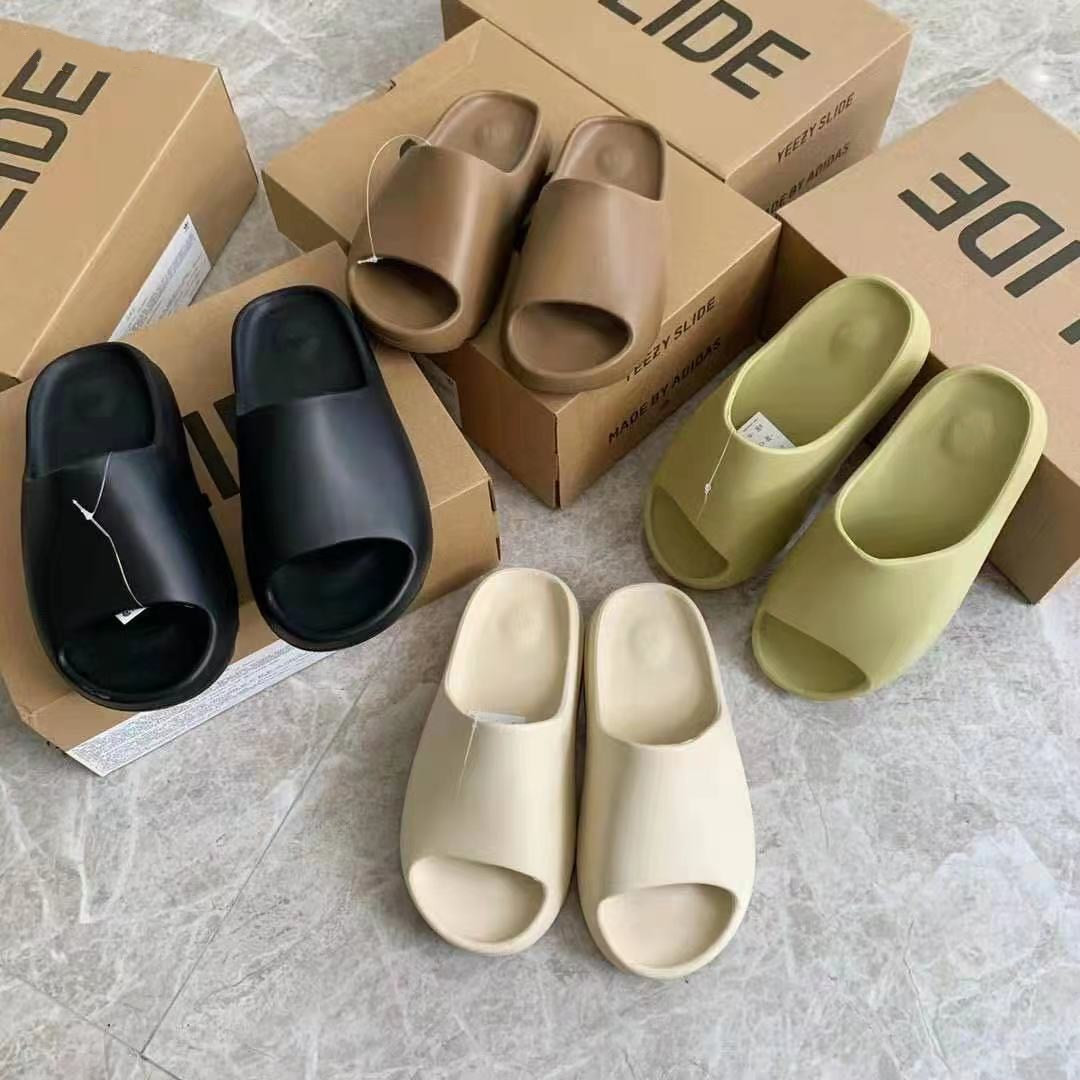 With box Kanye West Slides Graffiti Bone Resin Desert Sand Rubber Slippers Summer Brown Flat Men Women, 2#
With box Kanye West Slides Graffiti Bone Resin Desert Sand Rubber Slippers Summer Brown Flat Men Women, 2#