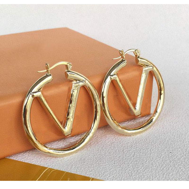 Stud Designer Earrings Fashion Gold Earring Ladies Party Wedding Couple Gifts Engagement Luxury Jewelry With Box L-18
Stud Designer Earrings Fashion Gold Earring Ladies Party Wedding Couple Gifts Engagement Luxury Jewelry With Box L-18