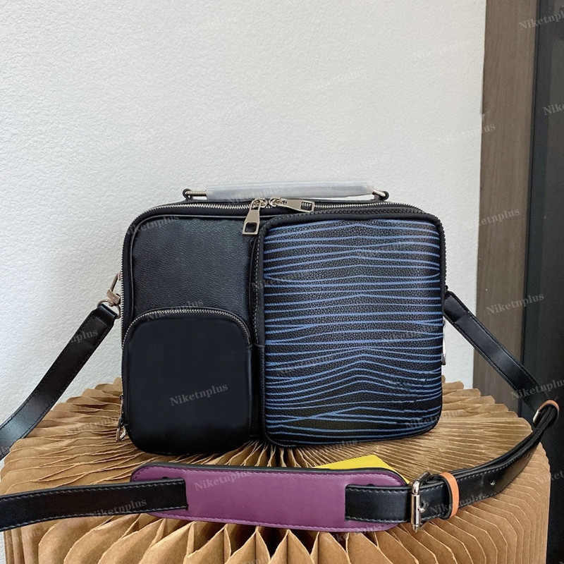 M45457 MULTIPOCKET Messenger Bag Men Designers Bags Graphite Canvas Monograms Patchwork Crossbody Man Compact Shoulder Handbag Storage Coin Purse Luxury Bag, #1
M45457 MULTIPOCKET Messenger Bag Men Designers Bags Graphite Canvas Monograms Patchwork Crossbody Man Compact Shoulder Handbag Storage Coin Purse Luxury Bag, #1