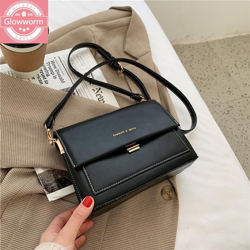 Pure color retro ladies bag fashion shoulder bag casual messenger ins super fire small square mobile phone wallet, Black
Pure color retro ladies bag fashion shoulder bag casual messenger ins super fire small square mobile phone wallet, Black