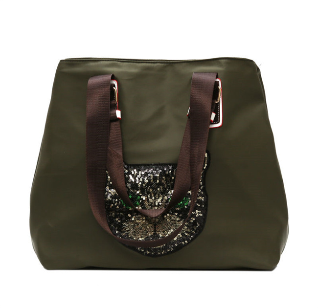 designers duffel bags 45cm 55cm luxury large capacity travel sale women men genuine leather shoulder fashion bag carry rivets with lock head
designers duffel bags 45cm 55cm luxury large capacity travel sale women men genuine leather shoulder fashion bag carry rivets with lock head