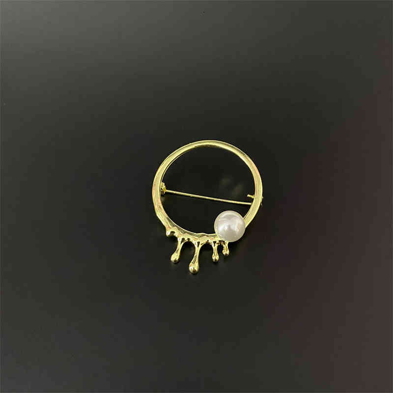 Brooch Camellia High-grade Female Exquisite Minority Design 2021 Fashion Sense Suit Pin Accessories