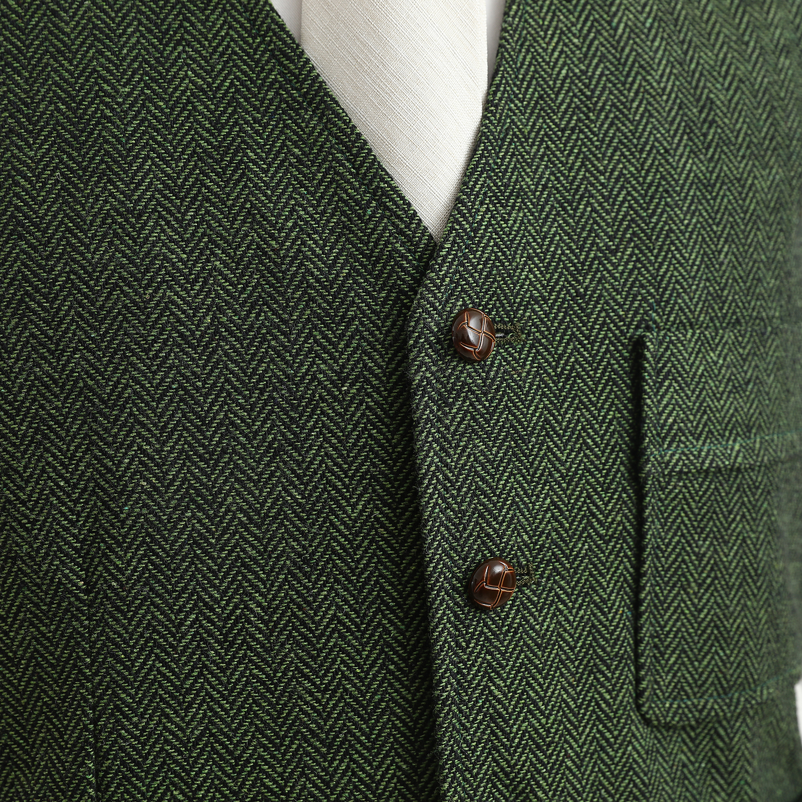2023 Modest Dark Green Wedding Groom Vests Wool Herringbone Tweed Vests Groomsmen Vest Mens Suit Vest Prom Blazers Waistcoat Plus Size