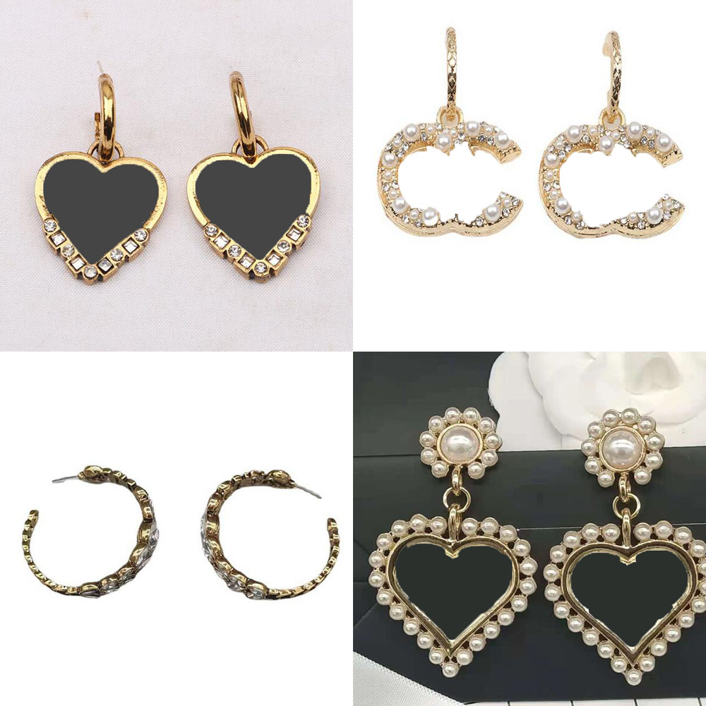 20color 18K Gold Plated Copper Hollow Brand Designer Letters Stud Long Earrings Crystal Geometric Luxury Women Rhinestone Pearl Wedding Alloy Jewelry Accessories
20color 18K Gold Plated Copper Hollow Brand Designer Letters Stud Long Earrings Crystal Geometric Luxury Women Rhinestone Pearl Wedding Alloy Jewelry Accessories