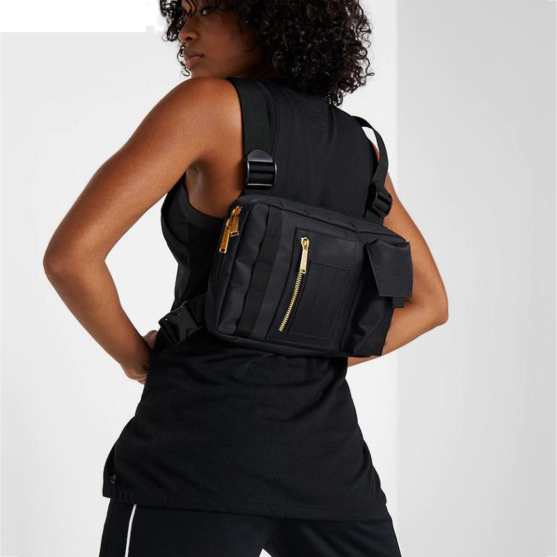 Multifunction Nylon Chest Bag For Men Fashion Streetwear Vest Chest Utility Bags Three Pockets Large Space Chest Rig Unisex C0305, Purple chest bag
Multifunction Nylon Chest Bag For Men Fashion Streetwear Vest Chest Utility Bags Three Pockets Large Space Chest Rig Unisex C0305, Purple chest bag
