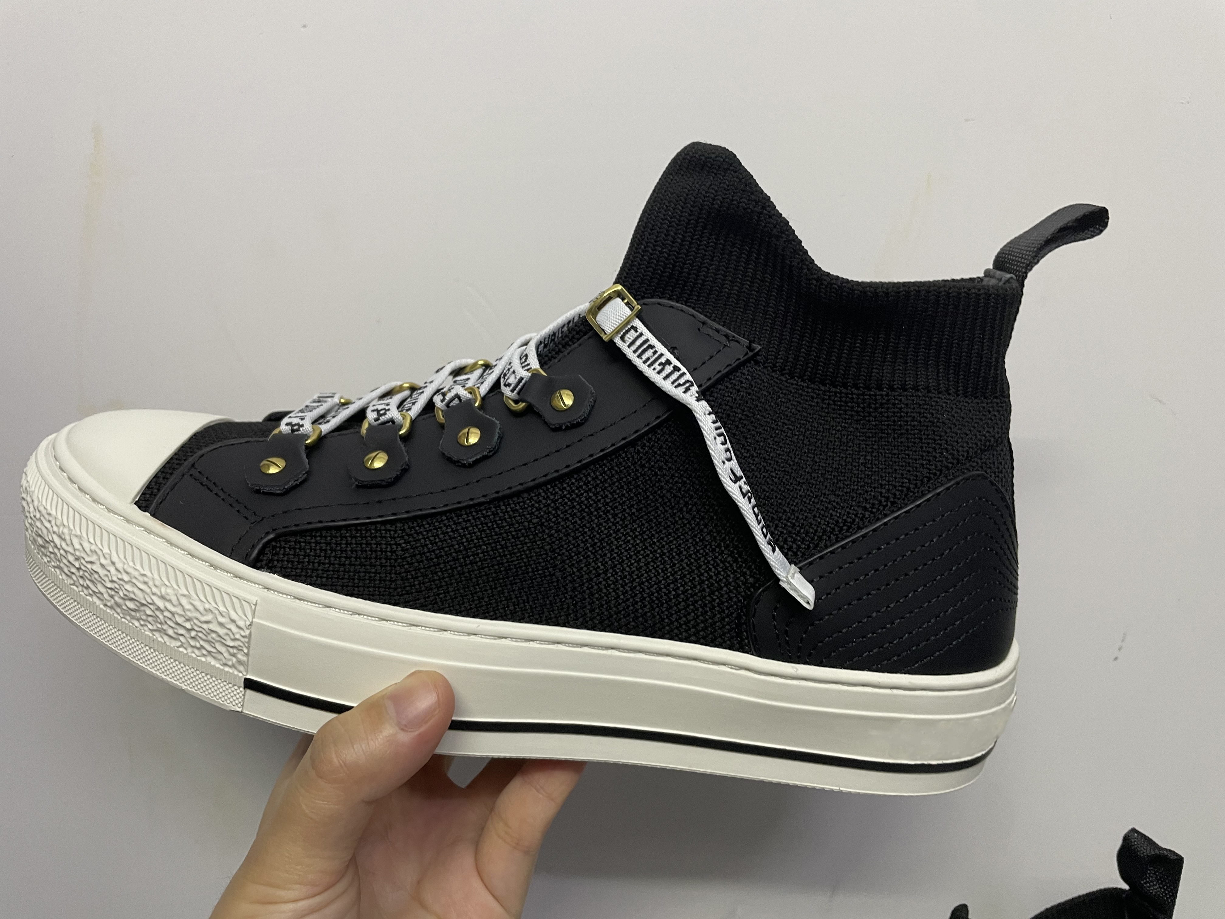 2021 b23 sneaker Women Shoes Walking Sneaker Blue Oblique Technical Mesh Sneakers Classic Platform Shoes Grils Lace-up Trainers with Box, Color 1
2021 b23 sneaker Women Shoes Walking Sneaker Blue Oblique Technical Mesh Sneakers Classic Platform Shoes Grils Lace-up Trainers with Box, Color 1