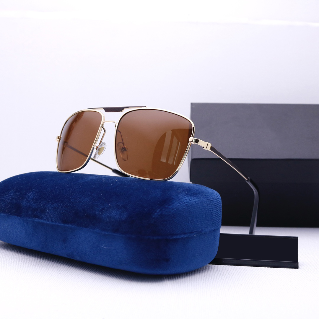 Luxurys Fashion designers sunglasses for men and women suitable classic outdoor beach sports Protect eyes from ultraviolet radiation hight quality
Luxurys Fashion designers sunglasses for men and women suitable classic outdoor beach sports Protect eyes from ultraviolet radiation hight quality