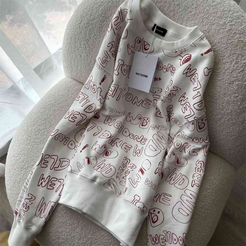 We11done letter printing Korean tide brand sweater weldone cartoon graffiti autumn and winter long sleeve bottom coat, Black
We11done letter printing Korean tide brand sweater weldone cartoon graffiti autumn and winter long sleeve bottom coat, Black