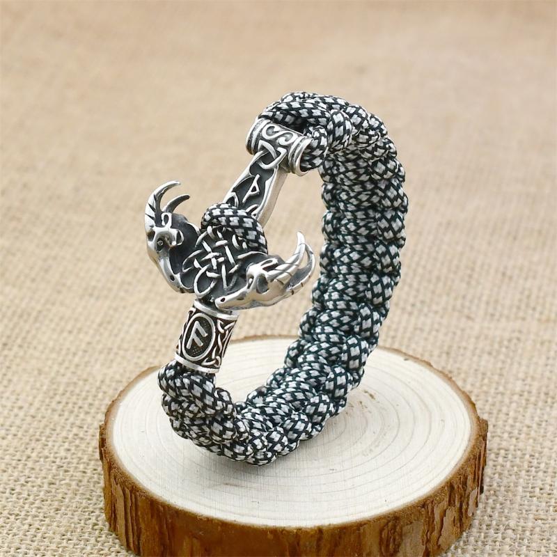 Bangle Nordic Viking Stainless Steel Goat Head Hammer Bracelet Black And White Camouflage Umbrella Cord Hand-woven Jewelrylry
Bangle Nordic Viking Stainless Steel Goat Head Hammer Bracelet Black And White Camouflage Umbrella Cord Hand-woven Jewelrylry