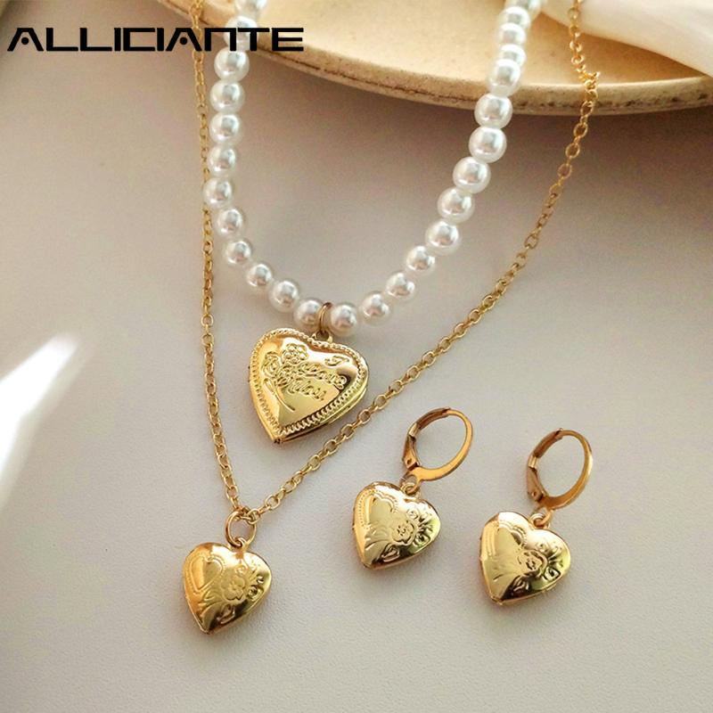 Earrings & Necklace Vintage Golden Love Heart Pearl Beaded Jewelry Sets For Women Gift Boho Baroque Hoop Set Party Jewellry, Silver
Earrings & Necklace Vintage Golden Love Heart Pearl Beaded Jewelry Sets For Women Gift Boho Baroque Hoop Set Party Jewellry, Silver