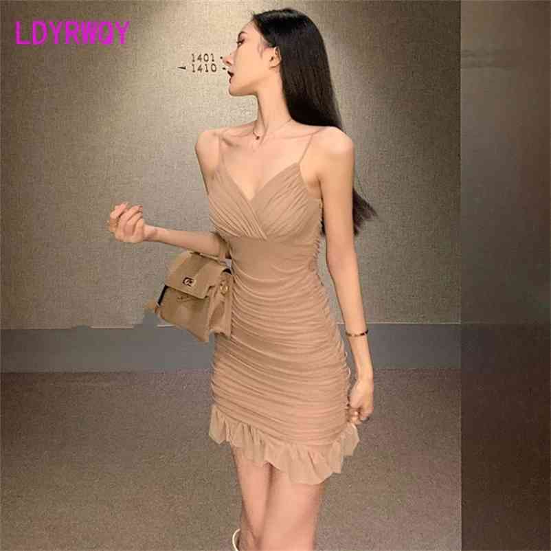 LDYRWQY summer Korean version of the mesh belt chest pad shows elastic ruffled folds slim sling dress 210603, Bare
LDYRWQY summer Korean version of the mesh belt chest pad shows elastic ruffled folds slim sling dress 210603, Bare