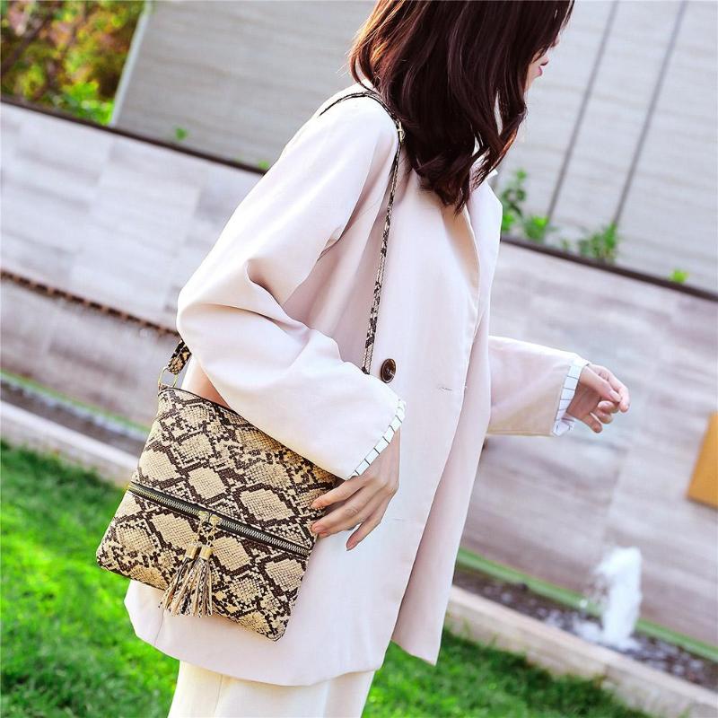 Fashion Serpentine Messenger Bag Women PU Leather Shopping Tassel Shoulder HandbagClassic Snake PrintCrossbody Bags, Red
Fashion Serpentine Messenger Bag Women PU Leather Shopping Tassel Shoulder HandbagClassic Snake PrintCrossbody Bags, Red