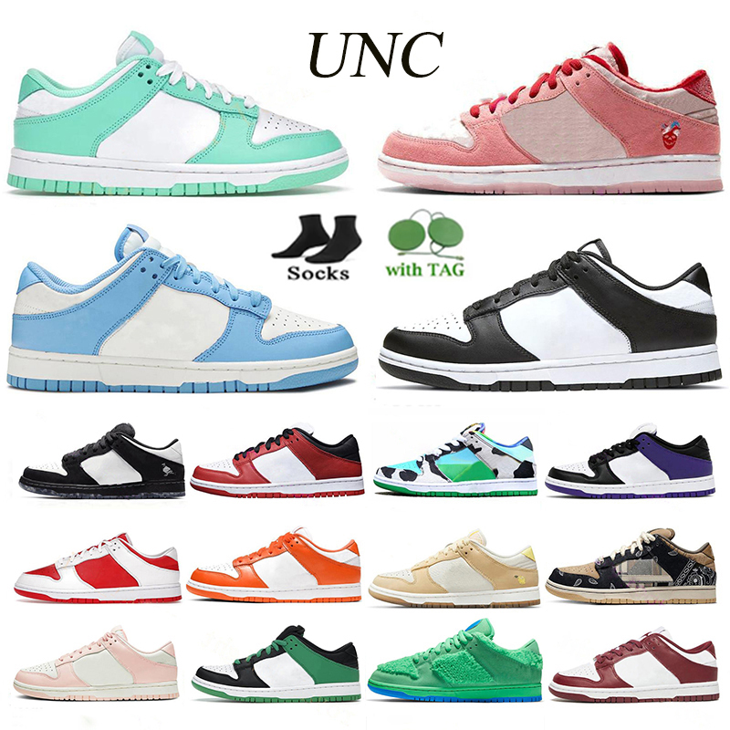 Top Quality Men Women Designers Skateboarding Shoes UNC Black White Coast Chunky Low Syracuse Bears Green Glow casual Jogging Walking Mens Sports Trainers Sneakers
Top Quality Men Women Designers Skateboarding Shoes UNC Black White Coast Chunky Low Syracuse Bears Green Glow casual Jogging Walking Mens Sports Trainers Sneakers