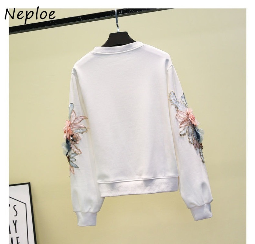 Neploe Exquisite Flower Embroidery Patchwork Hoody New Autumn Long Sleeve Hoodies Women New O-neck Loose Fashion Pulloves 201212