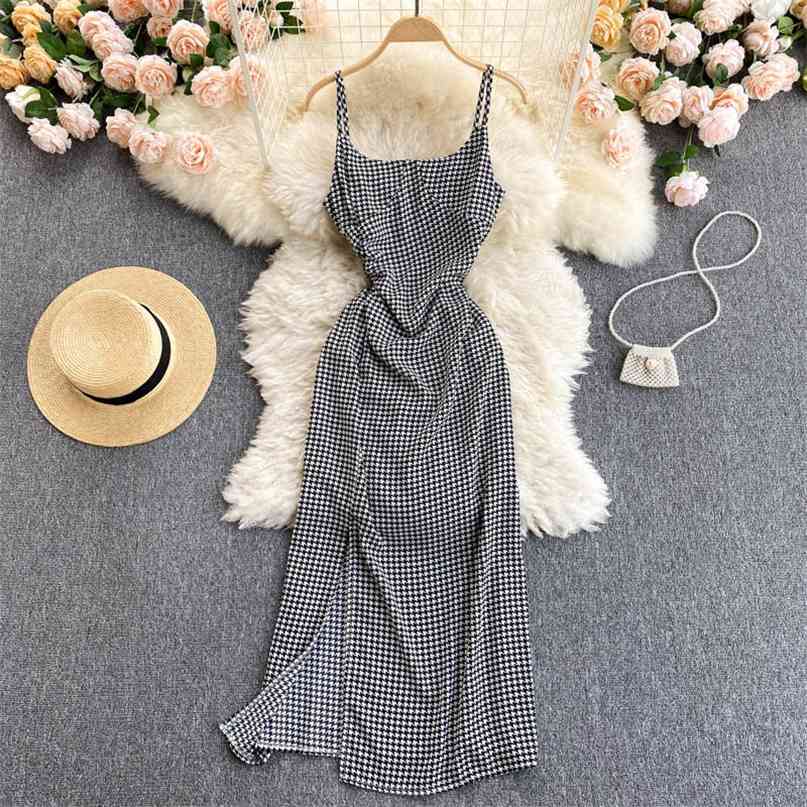 Sexy Spaghetti Strap Plaid Print Women' Dress Summer Fashion Vintage Party Backless Split Mid-Calf Casual Female 210603, Black
Sexy Spaghetti Strap Plaid Print Women' Dress Summer Fashion Vintage Party Backless Split Mid-Calf Casual Female 210603, Black