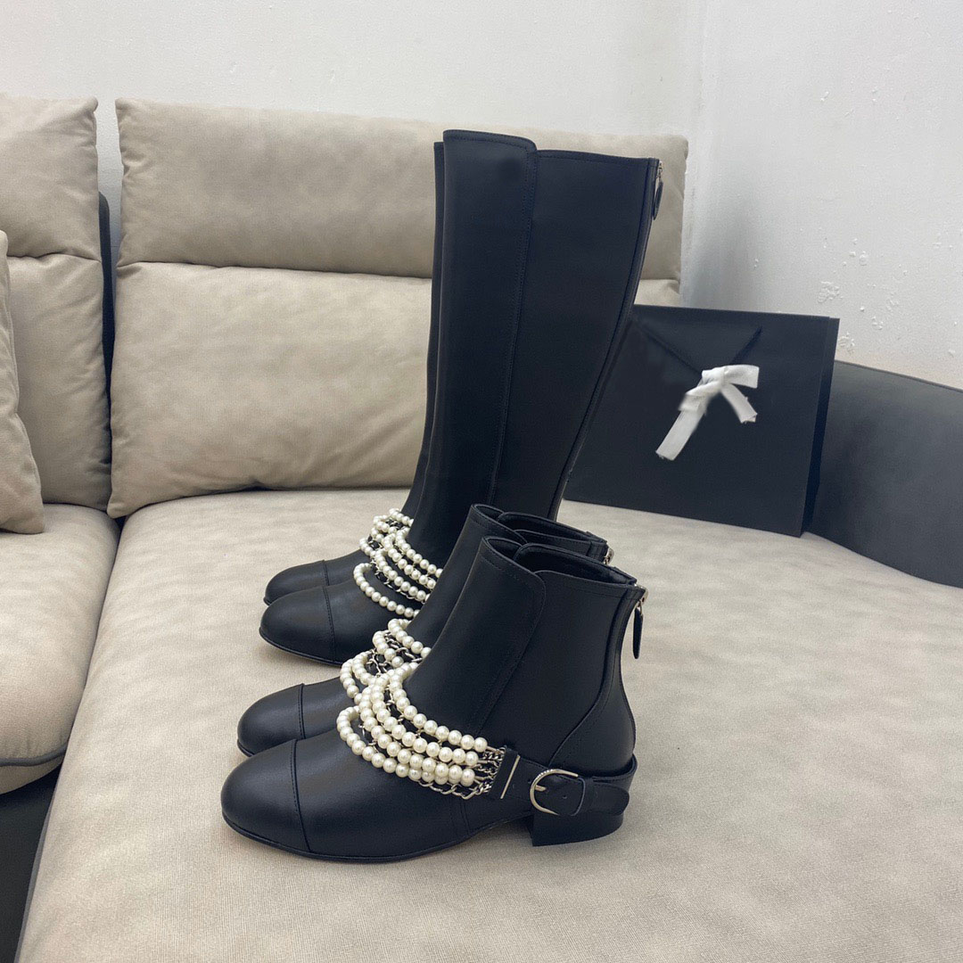 Women's high-heeled snow boots, leather ankle boots, thick-heeled Martin shoes, printed leather, thick-soled desert lace box, 100% genuine leather Boots height 38cm
Women's high-heeled snow boots, leather ankle boots, thick-heeled Martin shoes, printed leather, thick-soled desert lace box, 100% genuine leather Boots height 38cm