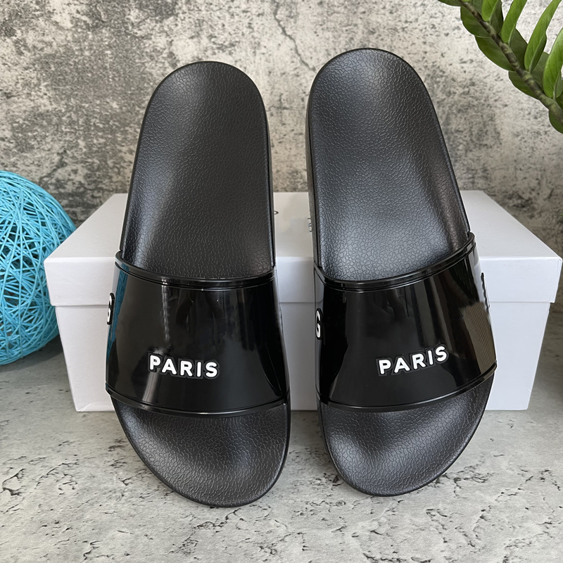 2021 Fashion Slippers Mens Womens Flip Flop Summer Rubber Top Quality Paris Beach Slide ScuffsIndoor Shoes Size With Box EUR 36-46, Colour-5
2021 Fashion Slippers Mens Womens Flip Flop Summer Rubber Top Quality Paris Beach Slide ScuffsIndoor Shoes Size With Box EUR 36-46, Colour-5