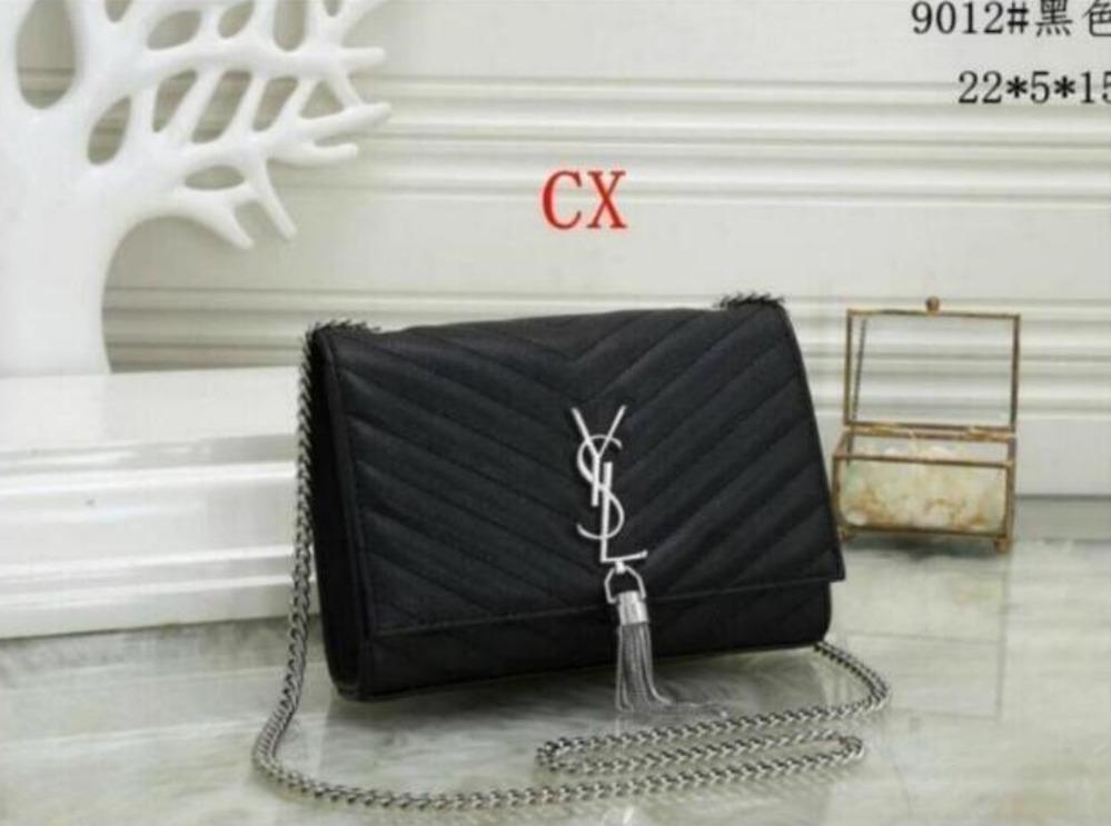 Cosmetic bag LV LOUIS VITTON Casual Female bag Cosmetic Handbags Women handbags twist handbag messenger shoulder pockets Totes
Cosmetic bag LV LOUIS VITTON Casual Female bag Cosmetic Handbags Women handbags twist handbag messenger shoulder pockets Totes