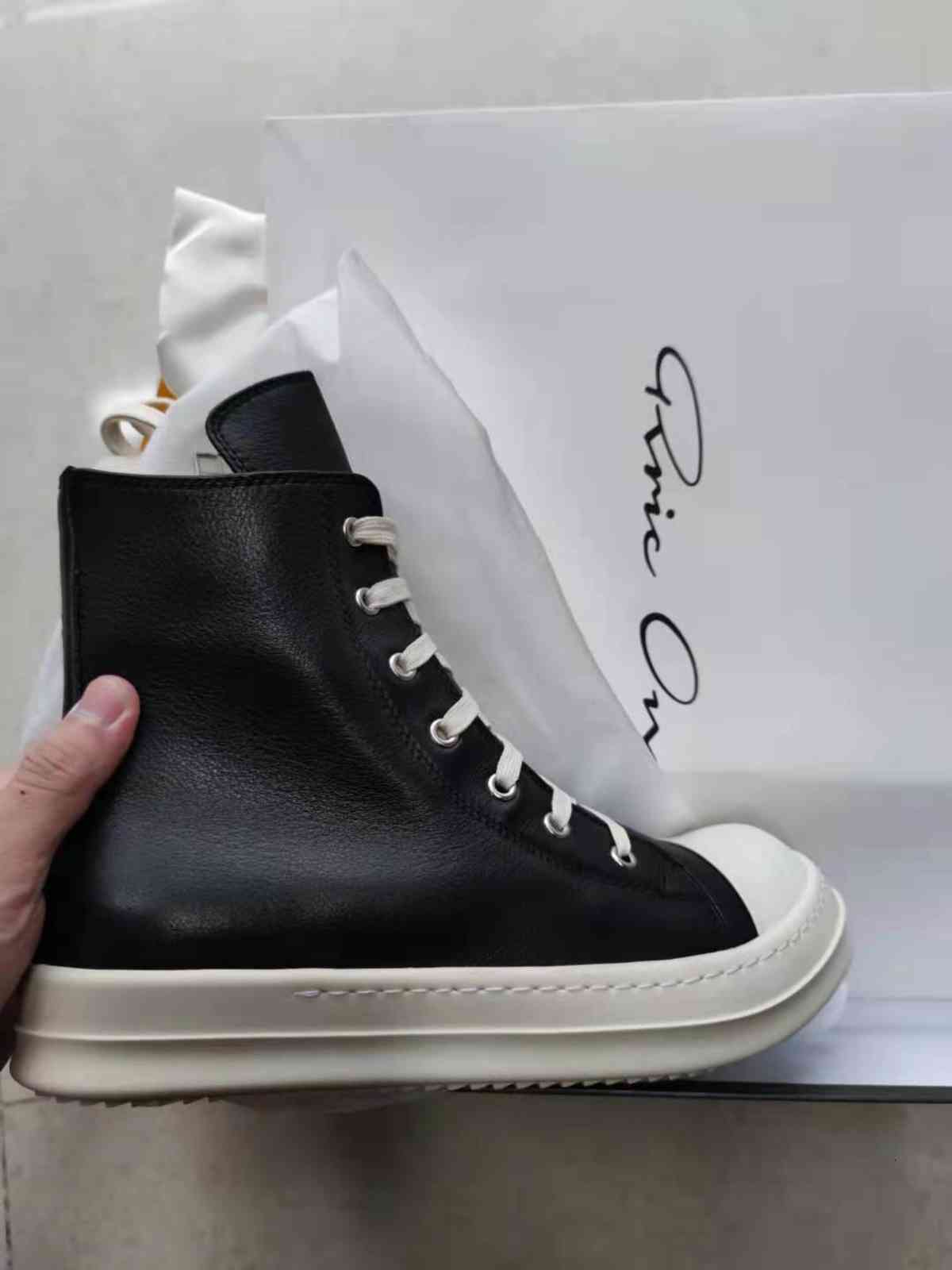 Dress Shoes Rric Owens - thick sneakers for men and women, original Rick shoes, informal, canvas boots 6DQZ, 1# shoe box
Dress Shoes Rric Owens - thick sneakers for men and women, original Rick shoes, informal, canvas boots 6DQZ, 1# shoe box