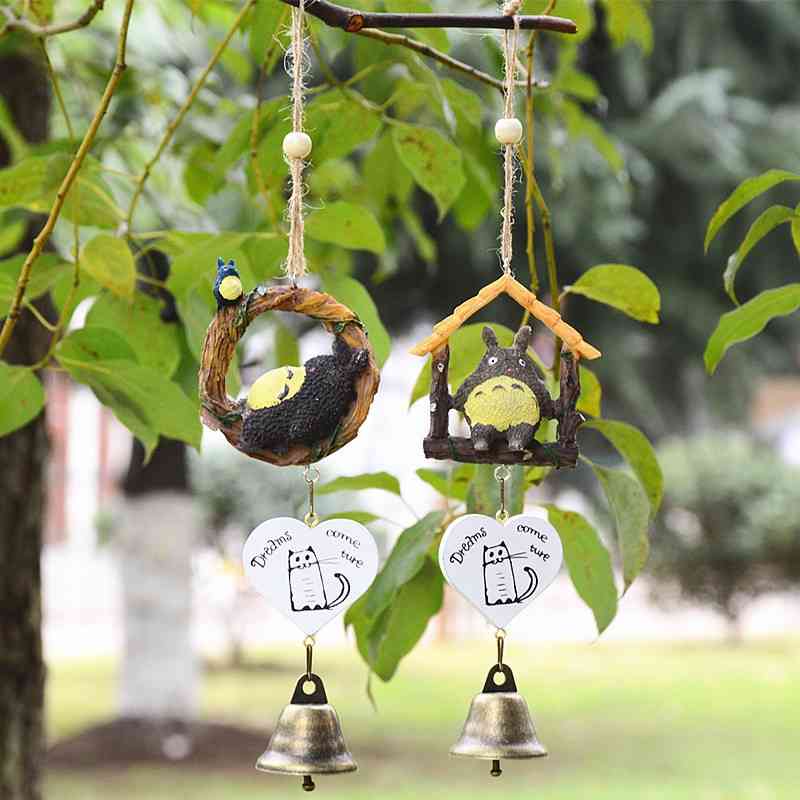 Resin house chinchilla wind chime pendant bell home handicraft decoration children's gift creative shop door accessories
Resin house chinchilla wind chime pendant bell home handicraft decoration children's gift creative shop door accessories