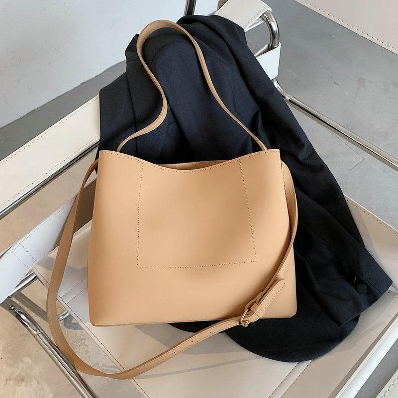 Designer Women's Bag Luxury High Quality PU Leather Shoulder Bag Women Crossbody Bags Ladies Handbags 7031, Beige
Designer Women's Bag Luxury High Quality PU Leather Shoulder Bag Women Crossbody Bags Ladies Handbags 7031, Beige