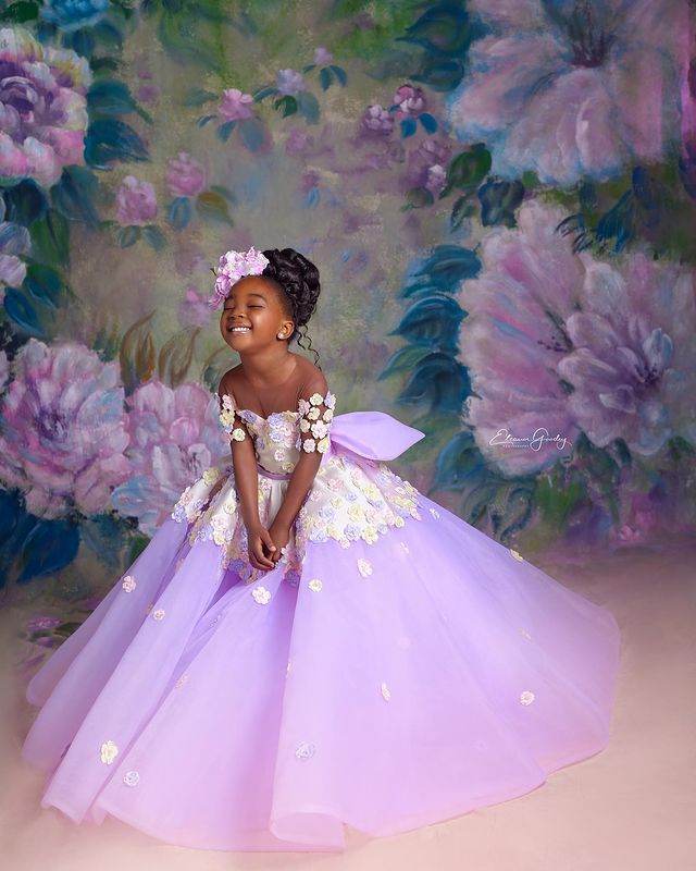 Lilac Sheer Neck Flower Girl Dresses Ball Gown Hand Made Flowers Tulle Lilttle Kids Birthday Pageant Weddding Gowns ZJ676