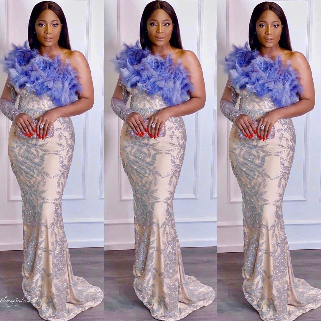 Luxury Feather Evening Dresses Champagne Mermaid Appliqued Lace Sequins Prom Dresses Chic Formal Party Second Reception Gowns Custom Made