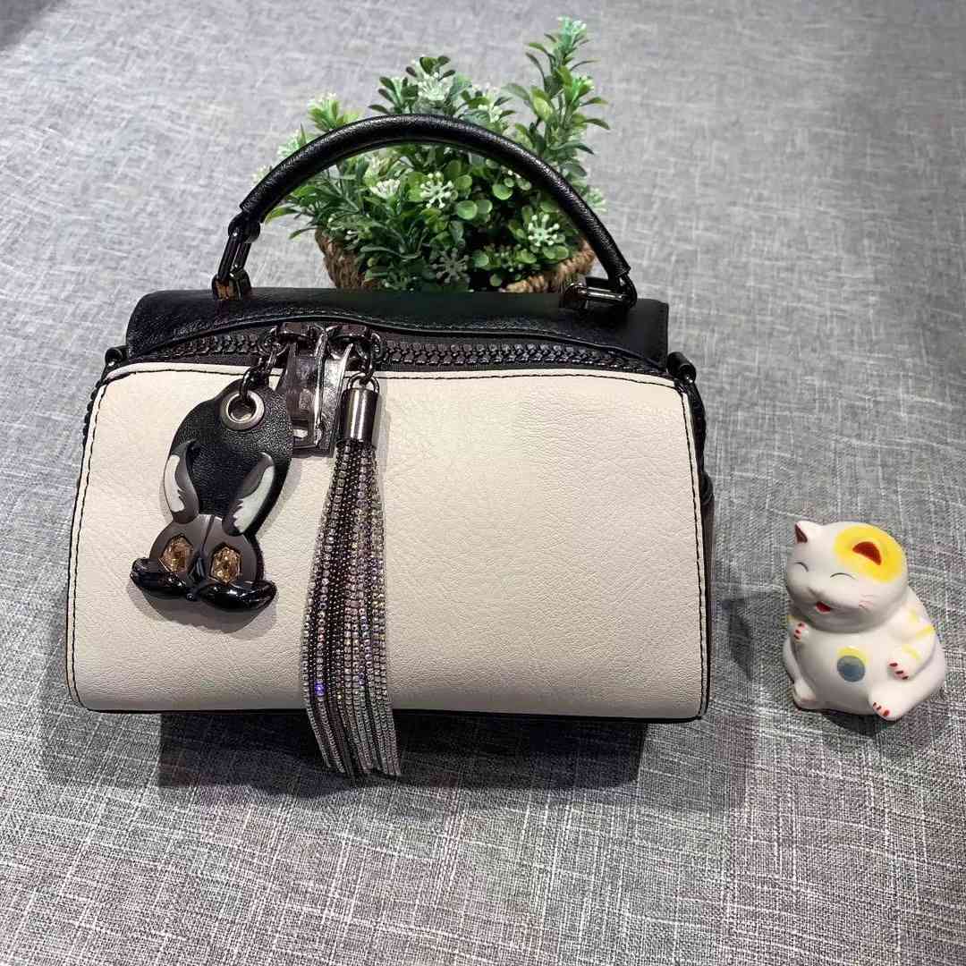 Handbag Multi Pochette Bag Crosbody Fahion Shoulder Handbag For Women Perforated Hand Simple Style Good Quality Softne with Tae, No bags;make up the difference
Handbag Multi Pochette Bag Crosbody Fahion Shoulder Handbag For Women Perforated Hand Simple Style Good Quality Softne with Tae, No bags;make up the difference