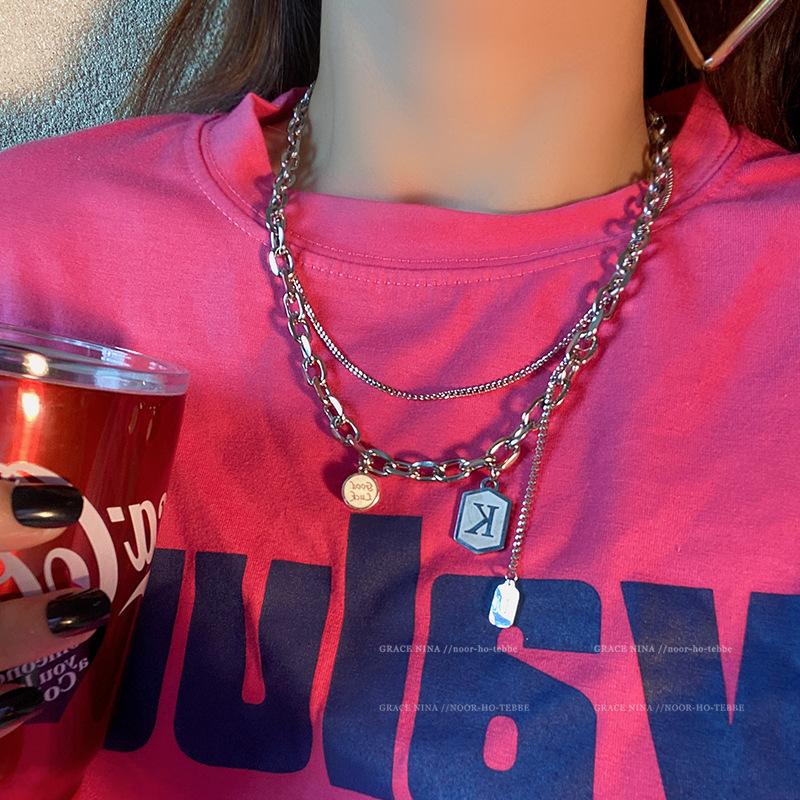 Pendant Necklaces 21 Titanium Steel Clavicle Necklace Hip-hop K Word Tags Niche Design Chain Female Ins Cool Fashion Accessories
Pendant Necklaces 21 Titanium Steel Clavicle Necklace Hip-hop K Word Tags Niche Design Chain Female Ins Cool Fashion Accessories