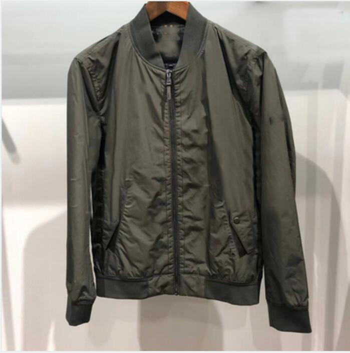 2021 brand Fashion mens luxury casual classic designer jackets men coats top zipper Waterproof man jacket SIZE -XXL, M1hooded army green
2021 brand Fashion mens luxury casual classic designer jackets men coats top zipper Waterproof man jacket SIZE -XXL, M1hooded army green