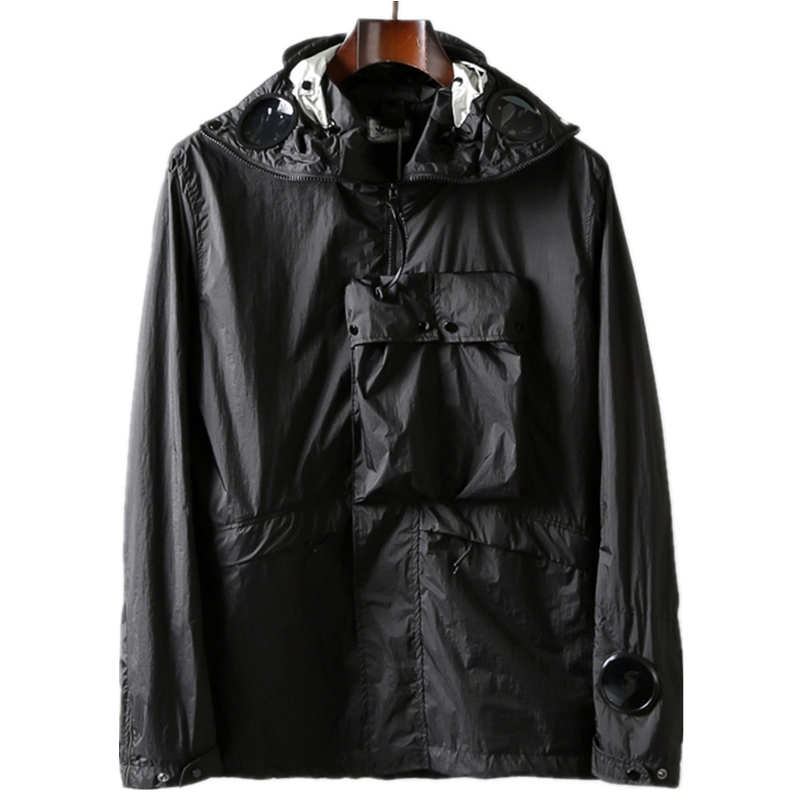 topstoney 2020 konng gonng Goggle Hooded Jacket Spring and Autumn Outdoor windbreaker Fashion brand metal nylon coat, Black
topstoney 2020 konng gonng Goggle Hooded Jacket Spring and Autumn Outdoor windbreaker Fashion brand metal nylon coat, Black