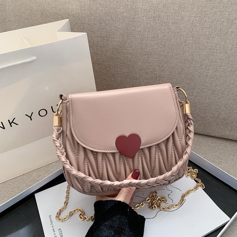 Wrinkled Women's One-Shoulder Armpit Bag Women's 2021 Fashion New Fashion Folded Chain Diplomatic Messenger Bag, Black
Wrinkled Women's One-Shoulder Armpit Bag Women's 2021 Fashion New Fashion Folded Chain Diplomatic Messenger Bag, Black