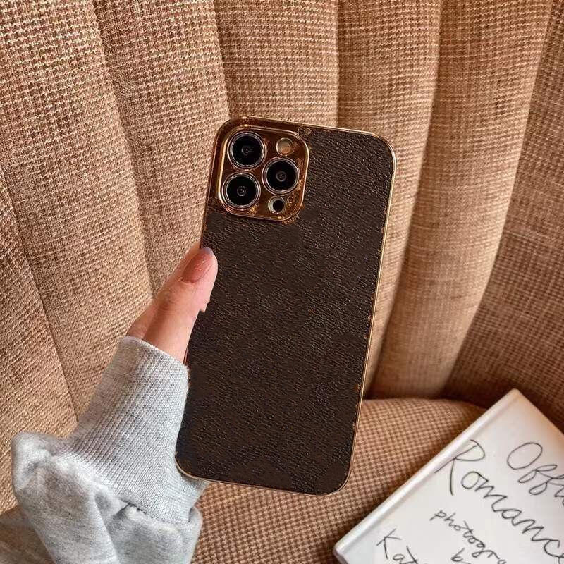 Design Luxury Phone Cases for Iphone 13 pro max Case 11 12pro Xr X Xs Max 8 7 Plus Metallic Lock PU Leather Cover Shoulder Strap
Design Luxury Phone Cases for Iphone 13 pro max Case 11 12pro Xr X Xs Max 8 7 Plus Metallic Lock PU Leather Cover Shoulder Strap