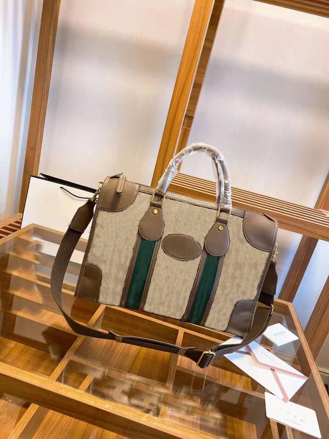 Briefcase Handbag Inclined Across Shoulder Handheld Shopping Bags Handbags Purses Totes Unisex Women Presbyopic Printing And Dyeing, Customize
Briefcase Handbag Inclined Across Shoulder Handheld Shopping Bags Handbags Purses Totes Unisex Women Presbyopic Printing And Dyeing, Customize