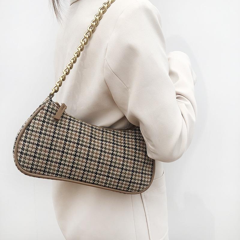 Underarm Bag 2021 Fashion New Chain Bag Trend Retro Lattice Single Shoulder Messenger Portable Women's, Black
Underarm Bag 2021 Fashion New Chain Bag Trend Retro Lattice Single Shoulder Messenger Portable Women's, Black